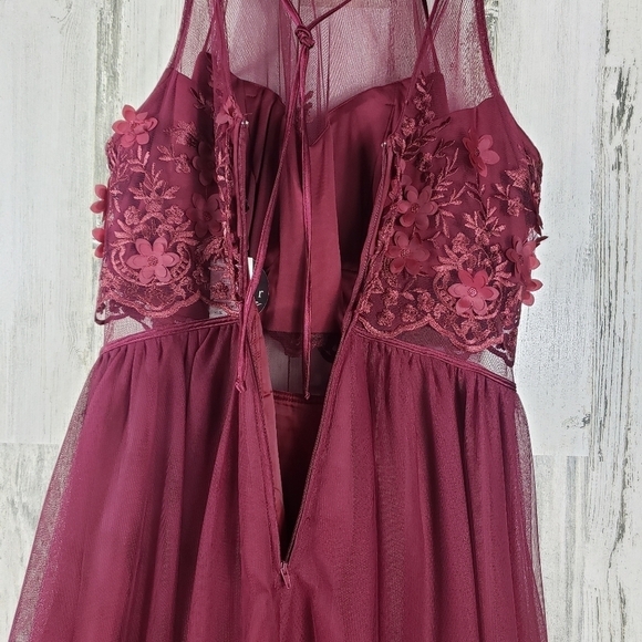 New teeze me burgundy lace flower spaghetti strap formal dress women's size 14 - Picture 13 of 16